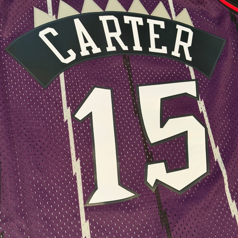 Vince Carter Toronto Raptors 1998–99 Mitchell & Ness Swingman Jersey – Size 2XL - Picture 8 of 8